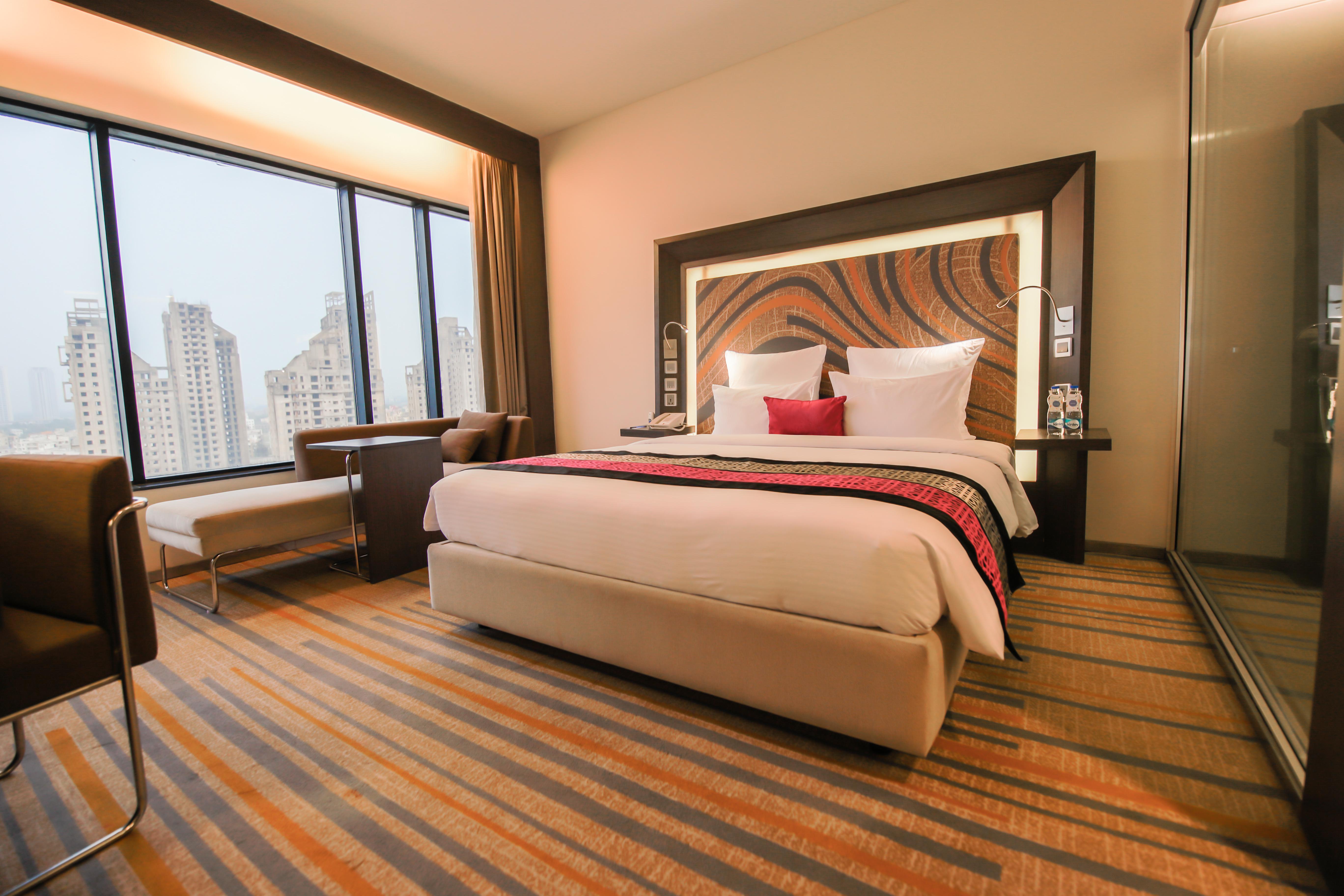 Novotel Kolkata Hotel And Residences Dış mekan fotoğraf Deluxe Room